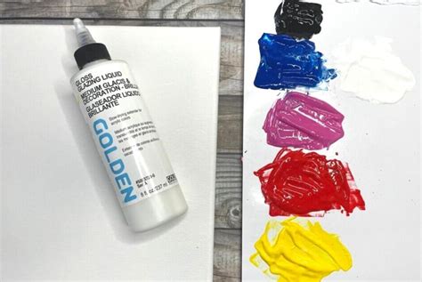 What is Glazing Medium Used for in Acrylic Painting: An Insight into its Application and Utility